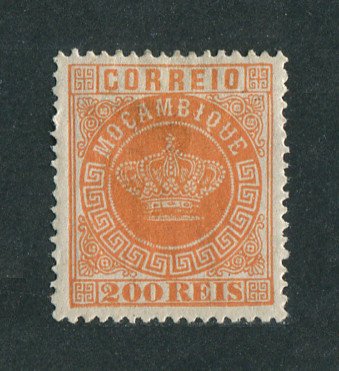 1876 - Afinsa nº 8a. Tipo Coroa. Selo de 200 reis novo, COM CHARNEIRA (*) e goma original. LARANJA. Denteado 13 1/2. Em boas condições.