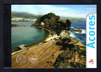2013 - Caderneta Anual nº 9A - Açores - Todas as emissões de 2013 alusivas aos Açores + prova de cor da Europa. Em boas condições.