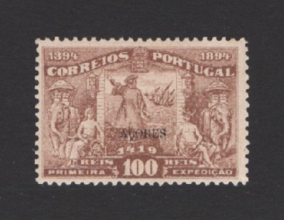 1894 - Afinsa nº 68. Infante D. Henrique. Selo de 100 reis NOVO SEM CHARNEIRA (**) e com goma original. Em boas condições.