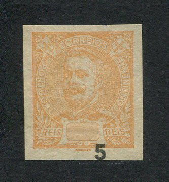 1895 - Afinsa nº 127. D. Carlos I. PROVA NÃO DENTEADA de 5r. TAXA DESLOCADA. Com charneira (*) e goma original. Em boas condições.