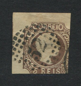 1856/8 - Afinsa nº 10. D. Pedro V. Cabelos anelados.Selo de 5 reis usado. Boas margens. Pequena transparência. EXEMPLAR DE 2ª ESCOLHA.