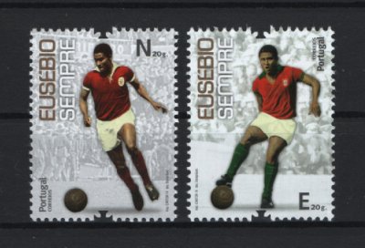 2014 - Afinsa nº 4435/4436. Eusébio Sempre. Série completa nova sem charneira. Goma original. Em boas condições.