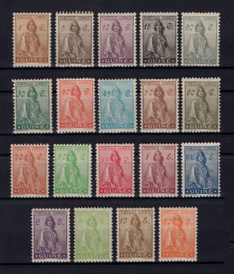 1933 - Afinsa nº 204/222. Ceres, novo tipo. Série completa nova, COM CHARNEIRA (*) e goma original. Em boas condições.