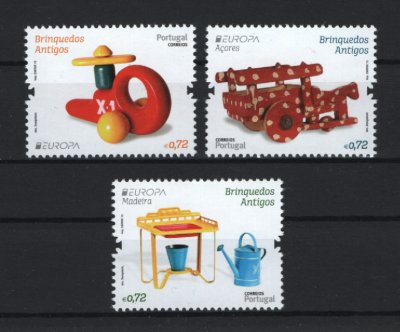 2015 - Afinsa nº 4569/4571. Europa - Brinquedos Antigos. Série completa nova sem charneira. Goma original. Em boas condições.