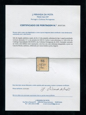 1902 - Afinsa nº 62d. D. Carlos I com sobretaxa. Selo de 65r/5r usado. Denteado 13 1/2, papel pontinhado. Com CERTIFICADO DE PERITAGEM (CERTIFICATE). Em boas condições.