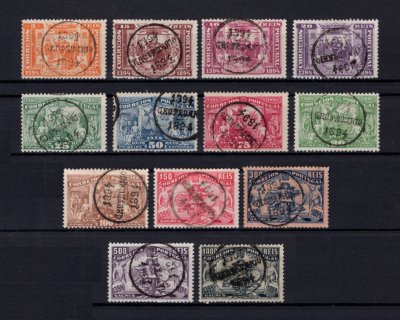 1894 - Afinsa nº  98/110. 5º Centenário do Nascimento do Infante D. Henrique. Série completa USADA. Em boas condições.