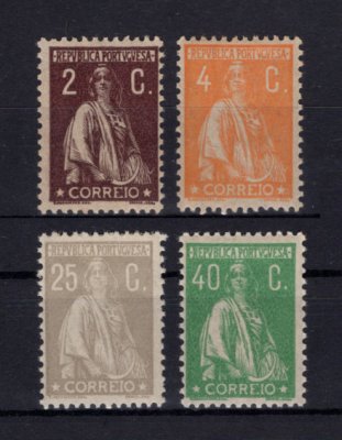 1926 - Afinsa nº 382/385. Tipo Ceres. Série completa nova SEM CHARNEIRA (**) e com goma original. Em boas condições.