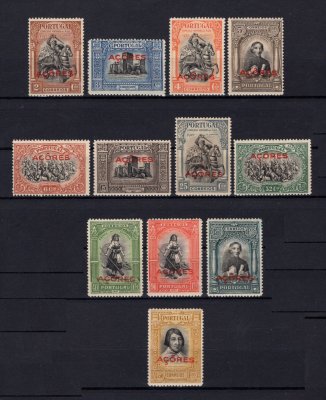 1927 - Afinsa nº 254/265. Independência de Portugal. 2ª Emissão. Série completa nova SEM CHARNEIRA (**) e com goma original. Em boas condições.