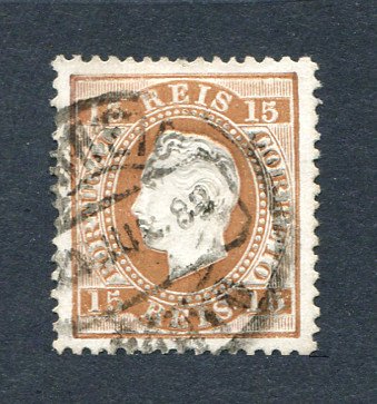 1870/6 - Afinsa nº 38E. D. Luis I, fita direita. Selo de 15 reis usado. Papel porcelana, denteado 12 1/2. Em boas condições.