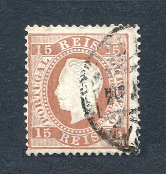 1870/6 - Afinsa nº 38E. D. Luis I, fita direita. Selo de 15 reis usado. Papel porcelana, denteado 12 1/2. Em boas condições.