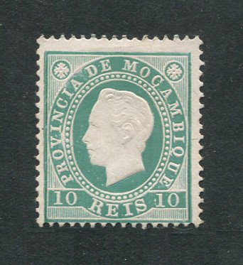 1886 - Afinsa nº 16b. D. Luis I. Selo de 10 reis novo sem goma. Papel porcelana, denteado 13 1/2. Em boas condições.