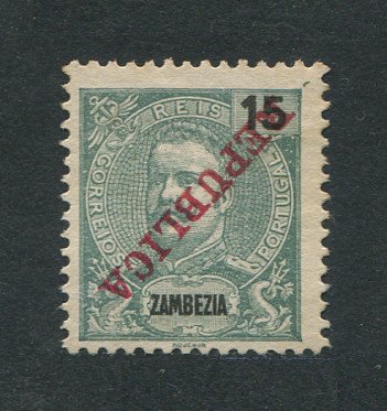 1911 - Afinsa nº 58. D. Carlos I com sobrecarga REPUBLICA. Selo de 15r novo sem goma. ERRO, SOBRECARGA INVERTIDA. Em boas condições.