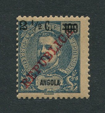 1919 - Afinsa nº 189a. D. Carlos I com sobretaxa. Selo de 2 1/2r/100r novo SEM CHARNEIRA (**) e com goma original. TRAÇO DE FRACÇÃO CURTO. Em boas condições.