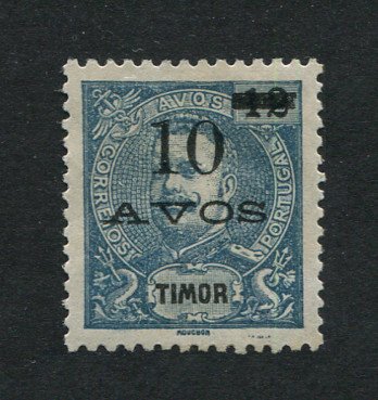 1905 - Afinsa nº 111a. D. Carlos I com sobretaxa. Selo de 10a/12a novo sem goma como emitido. "1" COM PONTA CURTA. Em boas condições.