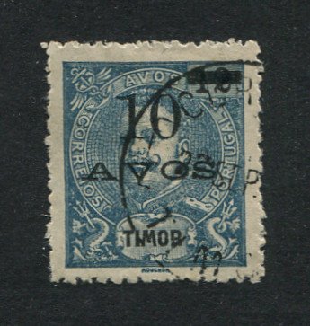 1905 - Afinsa nº 111. D. Carlos I com sobretaxa. Selo de 10a/12a usado. Em boas condições.
