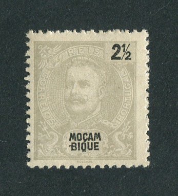 1898 - Afinsa nº 53. D. Carlos I. Selo de 2 1/2r novo, SEM GOMA. Em boas condições.