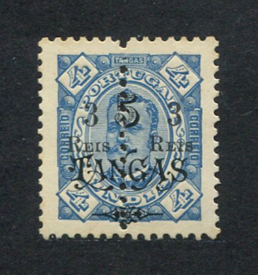 1911 - Afinsa nº 229. D. Carlos I com sobretaxa e perfurado a meio. Selo de 3r/5T/4T novo sem goma como emitido. Denteado 11 1/2. Em boas condições.