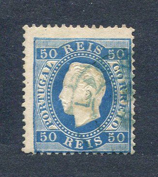 1879/80 - Afinsa nº 50. D. Luis I fita direita, novas cores. Selo de 50 reis usado. AZUL. Papel liso, denteado 12 1/2. Em boas condições.