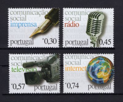 2005 - Afinsa nº 3322/3325. Comunicação Social. Série nova sem charneira. Goma Original. Em boas condições.