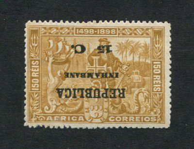 1913 - Afinsa nº 54a. 4º Centenário do Descobrimento ... . Sobre África. Selo de 15c/150r novo, sem goma. SOBRECARGA INVERTIDA. Em boas condições.
