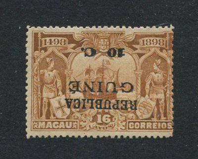 1913 - Afinsa nº 127a. 4º Centenário do Descobrimento do Caminho... . Sobre Macau. Selo de 10c/16a novo sem goma. Em boas condições.