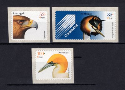 2000 - Afinsa nº 2677/2679. Aves de Portugal. Série AUTOADESIVA nova. Em boas condições.