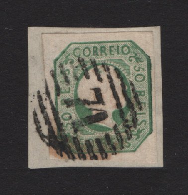1855/56 - Afinsa nº 8. D. Pedro V, cabelos lisos. Selo de 50 reis usado. Com carimbo nº 71 - Peso da Régua. Boas margens. SOBRE FRAGMENTO. Em boas condições. EXEMPLAR NORMAL.