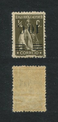 1928 - Afinsa nº 453i. Selo de 10c/ 1/4c novo, COM CHARNEIRA (*) e goma original. SOBRECARGA INVERTIDA. Em boas condições.