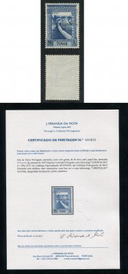 1947 - Afinsa nº 259a. Império Colonial Português. Com sobrecarga LIBERTAÇÃO. Selo de 20a novo sem goma. ERRO, SOBRECARGA INVERTIDA. Com CERTIFICADO DE PERITAGEM (CERTIFICATE). Em boas condições.