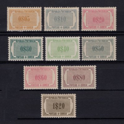 Porteado - 1932-33 - Afinsa nº 45/53. Série nova, completa COM CHARNEIRA (*) e goma original. Em boas condições.