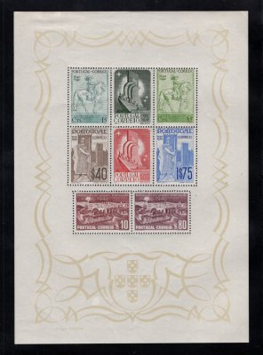 1940 - Bloco nº 2. 8º Centenário da Fundação e 3º Centenário da Restauração de Portugal. Novo, COM CHARNEIRA (*) e goma original. Em boas condições. (LER DESCRIÇÃO)