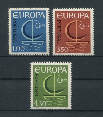 1966 - Afinsa nº 983a/985a. Europa. Série completa nova, SEM CHARNEIRA (**) e com goma original. Todos os selos MAIS LARGOS NA HORIZONTAL (18 dentes). Em boas condições.