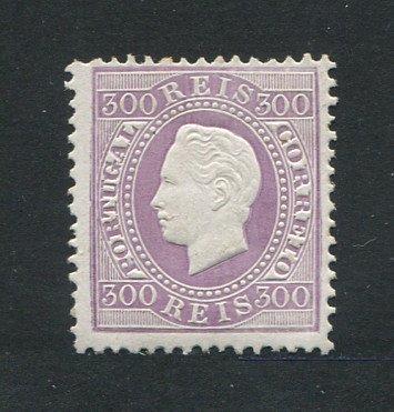 1870/6 - Afinsa nº 47D. D. Luis I, fita direita. Selo de 300 reis NOVO SEM CHARNEIRA (**) e com goma original. Papel porcelana, denteado 13 1/2. Em boas condições.