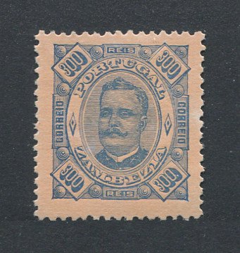 1893 - Afinsa nº13A. D. Carlos I. Selo de 300r novo sem goma. Denteado 12 1/2. Em boas condições.