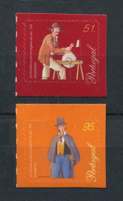 1999 - Afinsa nº 2566a/2567a (selos da carteira). Profissões - Autoadesivos. Em boas condições.