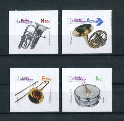 2023 - Afinsa nº 5539/5542. Instrumentos Musicais das Filarmónicas - SELOS AUTOADESIVOS (1º grupo). Série completa nova sem charneira. Goma original. Em boas condições.