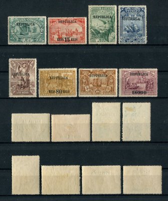 1911 - Afinsa nº 198/205. 4º Centenário da Descoberta do Caminho Maritimo para a India. Com sobrecarga REPUBLICA. Série completa nova, COM CHARNEIRA (*) e goma original. Em boas condições.