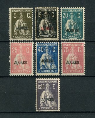 1923 - Afinsa nº 192/198. Ceres. Série completa nova, COM CHARNEIRA (*) e goma original. Em boas condições.