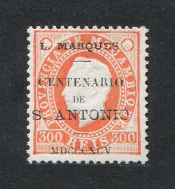 1895 - Afinsa nº 22. D. Luis com sobrecarga "CENTENARIO DE S. ANTONIO". Selo de 300 reis novo sem goma como emitido. Em boas condições.