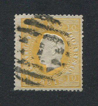 1870/6 - Afinsa nº 37E. D. Luis I, fita direita. Selo de 10 reis usado. Papel liso, DENTEADO 14. Em boas condições.