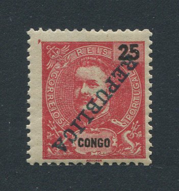 1911 - Afinsa nº 65. D. Carlos I com sobrecarga REPUBLICA. Selo de 25r novo, COM CHARNEIRA (*) e goma original. SOBRECARGA INVERTIDA. Em boas condições.