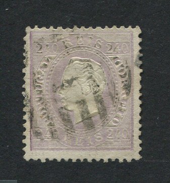 1870/6 - Afinsa nº 46a. D. Luis I fita direita. Selo de 240 reis usado. Papel COSTELADO na frente, denteado 12 1/2. Pequenas reparações. Com CERTIFICADO DE PERITAGEM (CERTIFICATE).