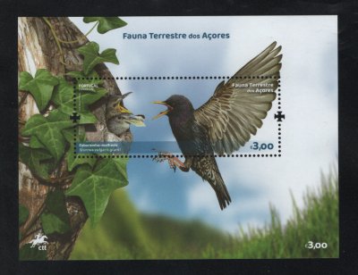 2023 - Bloco nº 685. Fauna Terrestre dos Açores. Novo sem charneira. Em boas condições.