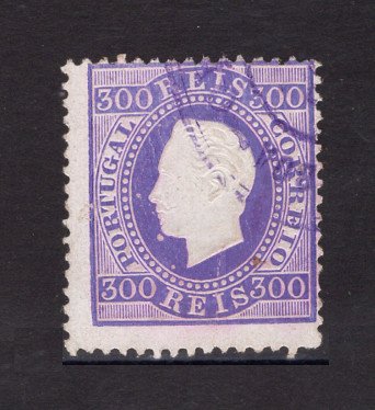 1870/6 - Afinsa nº 47B. D. Luis I, fita direita.Selo de 300 reis usado. Papel porcelana, denteado 12 1/2. Pequena transparência.