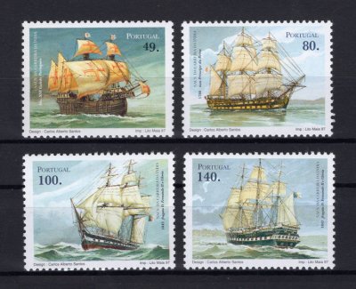 1997 - Afinsa nº 2390/2393. Naus da Carreira da India - Fragata D. Fernando II e Glória. Série nova sem charneira. Goma original. Em boas condições.