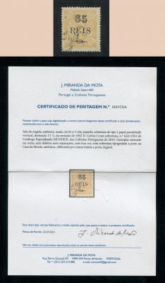 1902 - Afinsa nº 62d. D. Carlos I com sobretaxa. Selo de 65r/5r usado. Denteado 13 1/2, papel pontinhado. Com CERTIFICADO DE PERITAGEM (CERTIFICATE). Em boas condições.