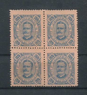 1893 - Afinsa nº 40. D. Carlos I. Selos de 300 reis EM QUADRA. Novos sem goma. Em boas condições.