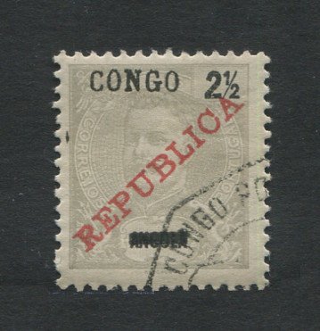 1911 - Afinsa nº 55b. D. Carlos I com sobrecarga. Selo de 2 1/2r usado. TIPO II, TRAÇO FINO. Em boas condições.