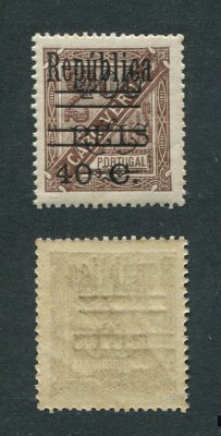 1925 - Afinsa nº 187c. D. Carlos I com sobrecarga. Selo de $40/400r/2 1/2r novo SEM CHARNEIRA (**) e com goma original. Denteado 13 1/2. BARRAS AFASTADAS. Em boas condições.