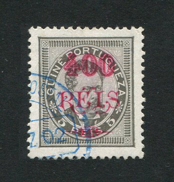 1902 - Afinsa nº 70. D. Luis I com sobretaxa. Selo de 400r/5r usado. Em boas condições.